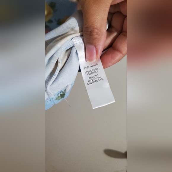 Blue floral top plus size - Picture 4 of 5